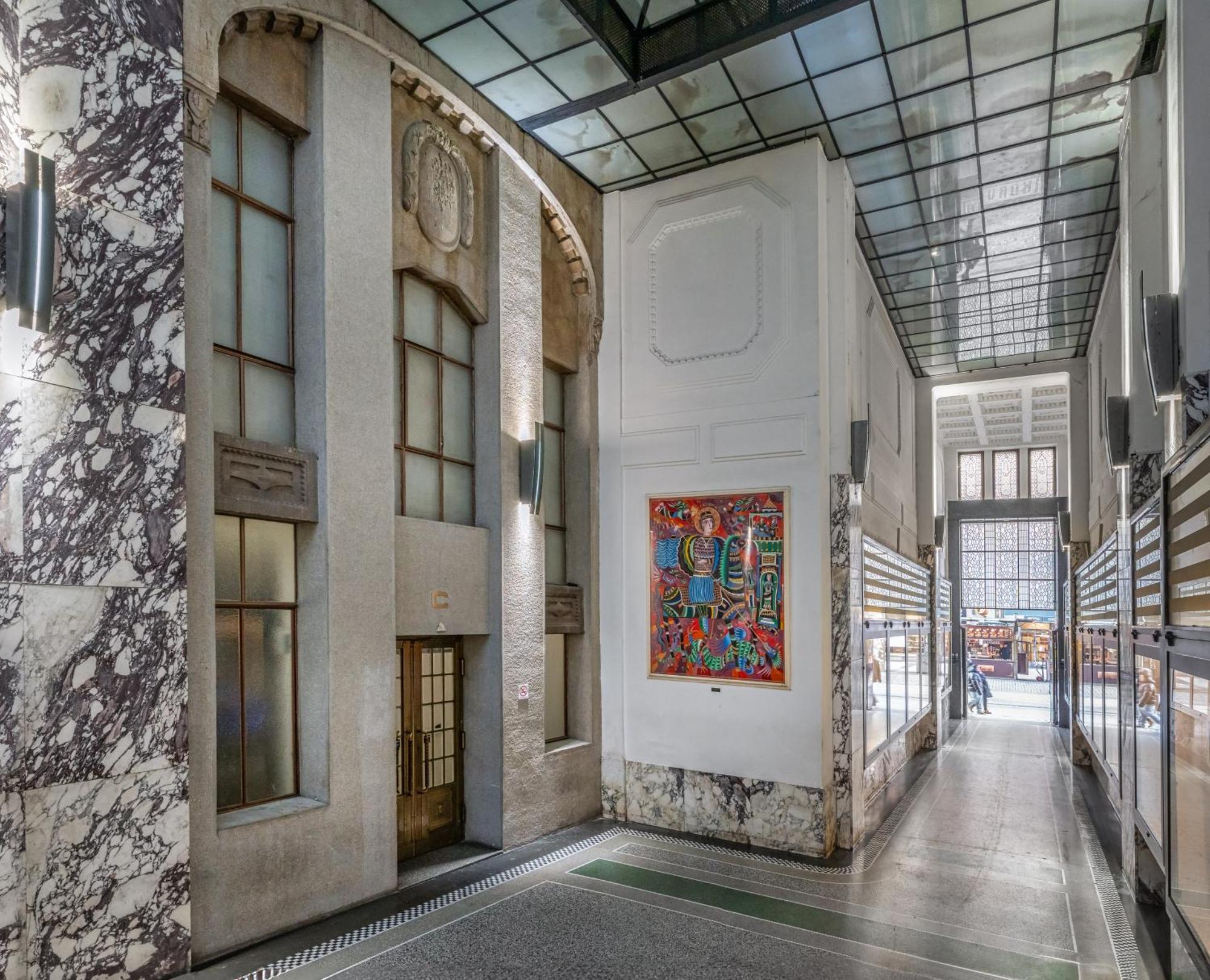 Crown Palace Apartments By Adrez Praga Esterno foto
